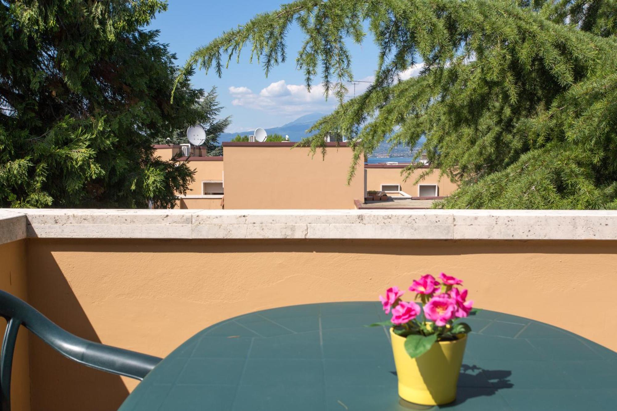 Appartamenti Massimiliano Peschiera del Garda Room photo