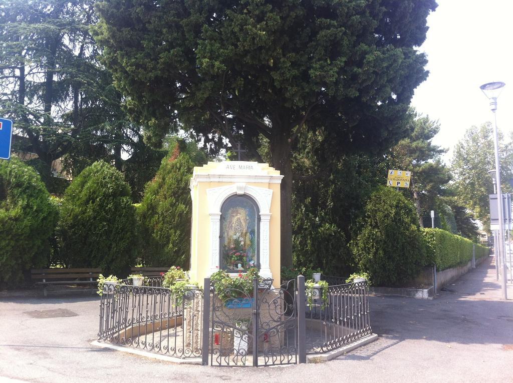 Appartamenti Massimiliano Peschiera del Garda Exterior photo